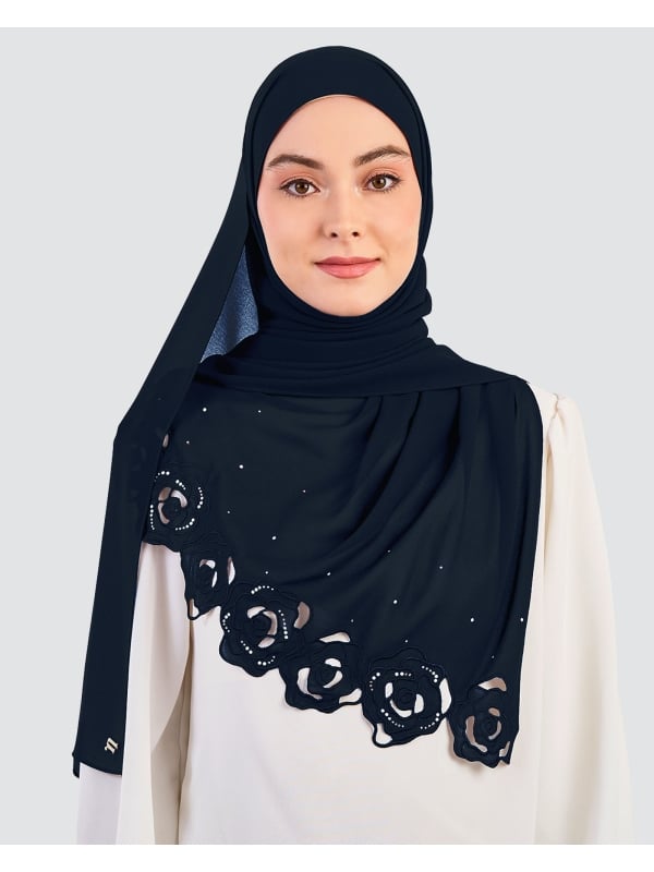 ROSE EMBROIDERED CRYSTAL SHAWL - MILKYWAY