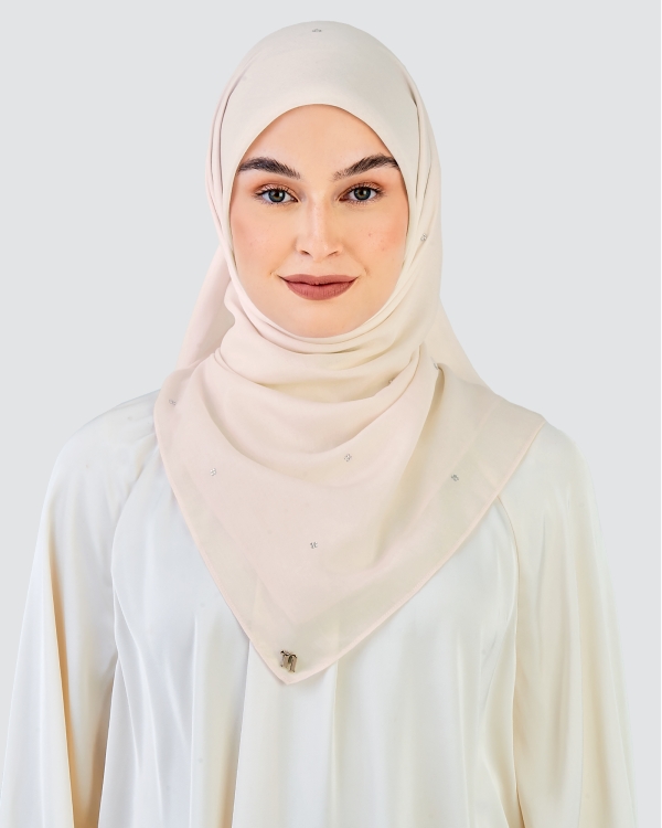 diana hijab
